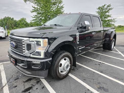 Used 2022 Ford F350 Platinum AWD/4WD image 15