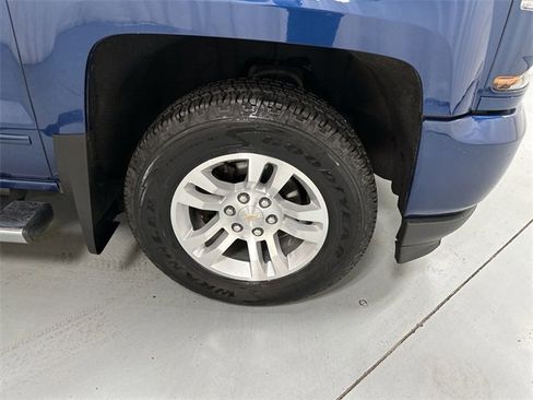 Used 2019 Chevrolet Silverado 1500 LT w/ All Star Edition image 18