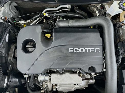 Used 2020 Chevrolet Equinox LT image 27