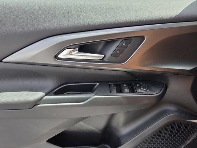New 2026 Chevrolet Equinox EV LT w/ Midnight Package FWD image 12