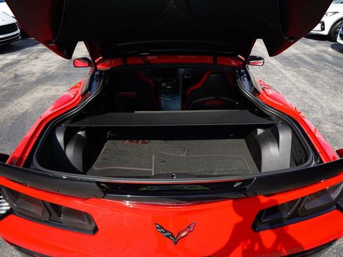 Used 2019 Chevrolet Corvette Grand Sport w/ Carbon Flash Badge Package RWD image 17