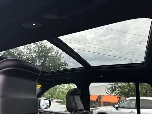 Used 2025 Jeep Grand Cherokee Summit image 15