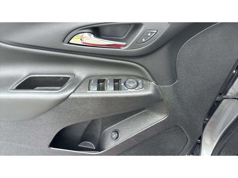 Used 2024 Chevrolet Equinox LT AWD/4WD image 19