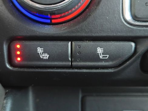 Used 2021 Chevrolet Suburban LT w/ LT Signature Package image 32