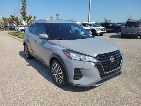 Certified 2024 Nissan Kicks SV FWD image 2