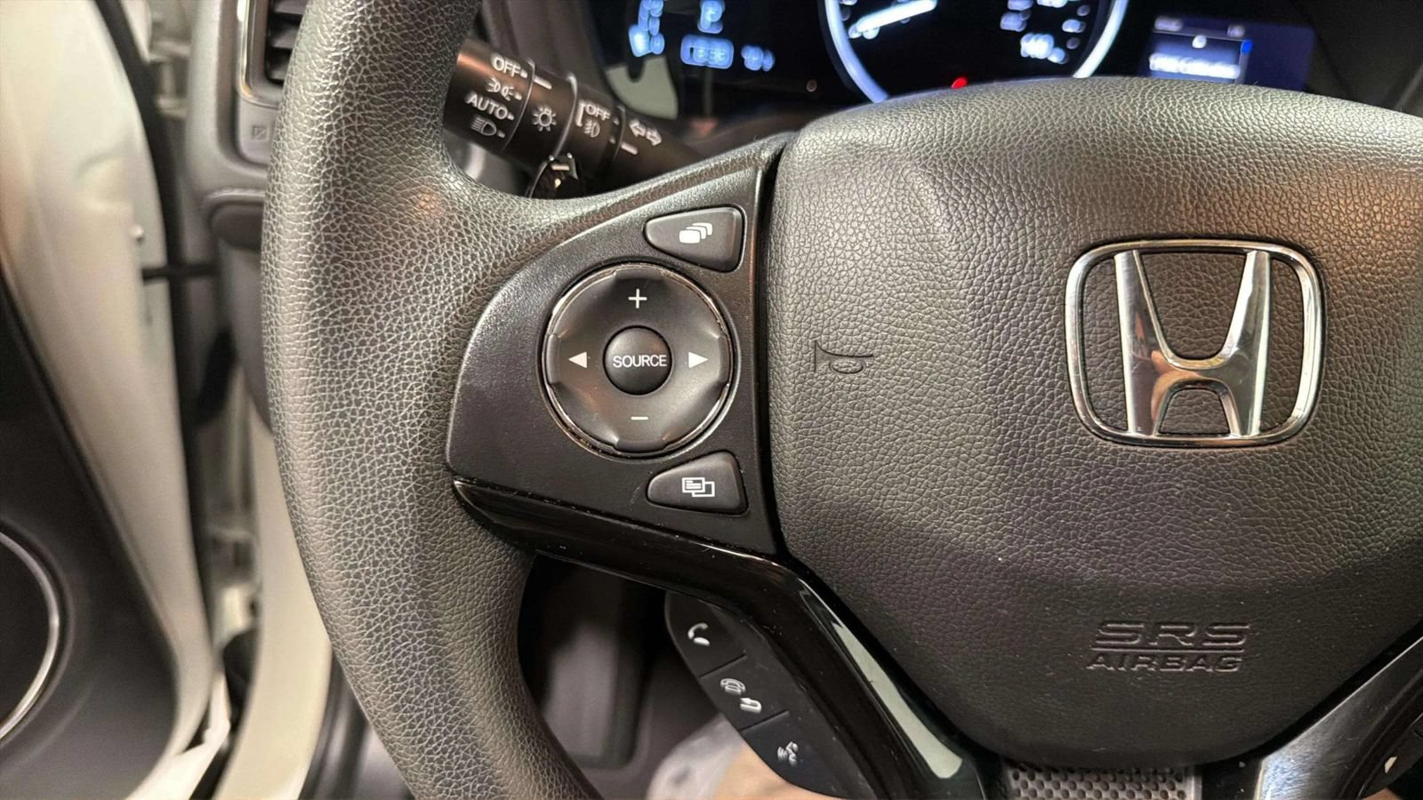 Used 2021 Honda HR-V EX image 30