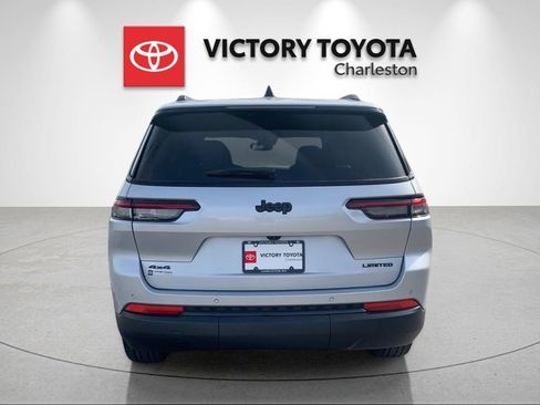 Used 2024 Jeep Grand Cherokee L Limited w/ Black Appearance Package image 4