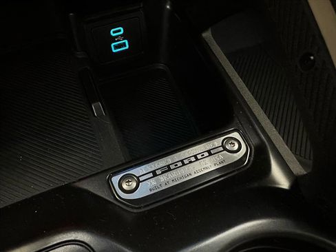 Certified 2025 Ford Bronco Badlands image 45