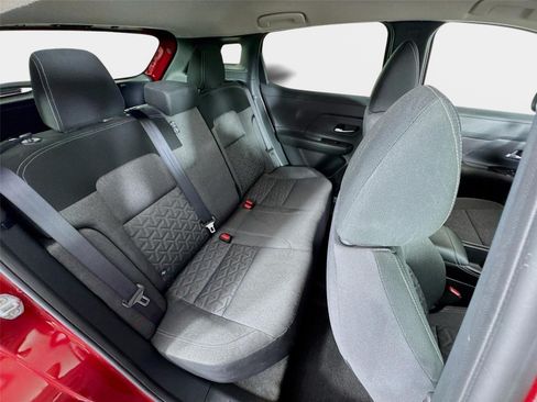 Certified 2025 Nissan Kicks SV AWD/4WD image 24
