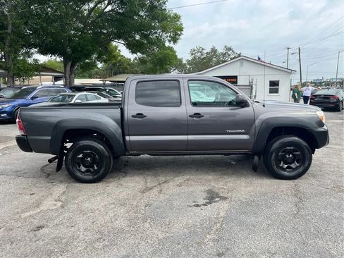 Used 2014 Toyota Tacoma PreRunner w/ Convenience Package RWD image 4
