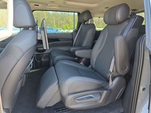 New 2026 Kia Carnival SX Prestige FWD image 5