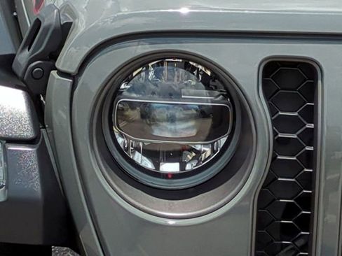 Used 2020 Jeep Gladiator Rubicon AWD/4WD image 10