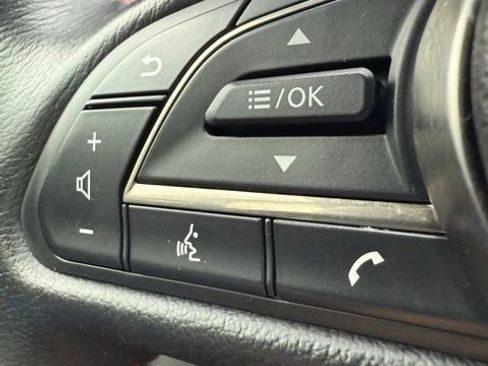 Used 2022 INFINITI Q60 Red Sport 400 w/ Cargo Package image 40