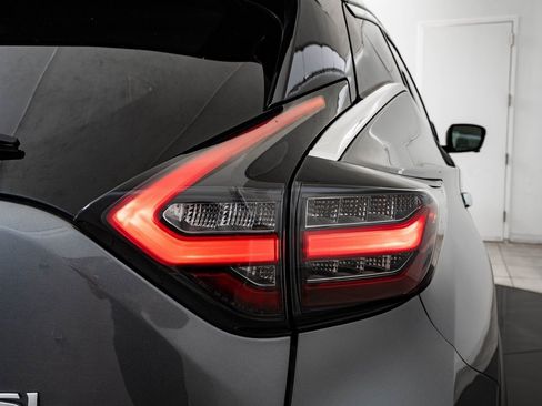 Used 2023 Nissan Murano SL w/ SL Moonroof Package image 9