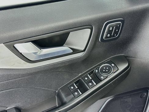 Used 2024 Ford Escape Platinum AWD/4WD image 19