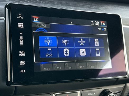 Certified 2021 Honda Clarity Plug-In Hybrid image 20