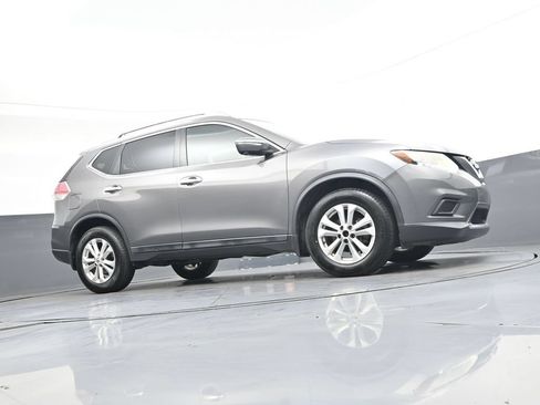 Used 2015 Nissan Rogue SV w/ SV Premium Package FWD image 41