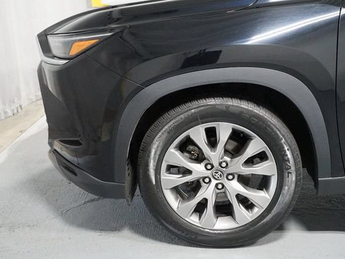 Certified 2024 Toyota Grand Highlander AWD image 5