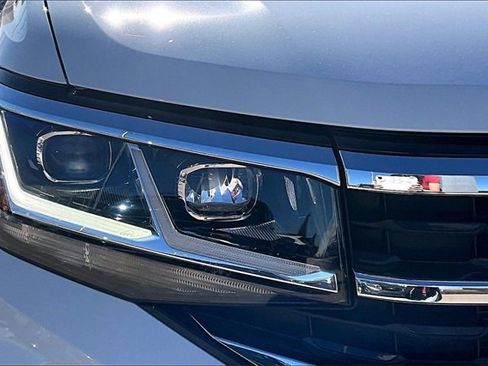 Used 2022 Volkswagen Atlas SE image 31