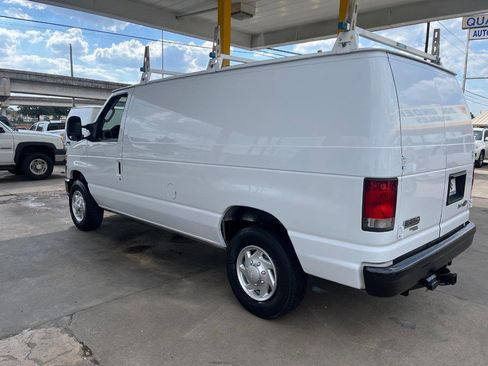 Used 2014 Ford E-250 and Econoline 250 image 3