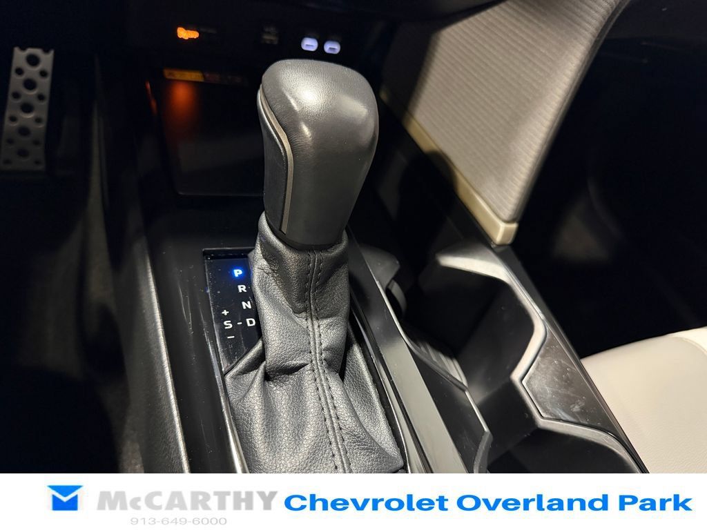 Used 2025 Toyota Camry SE w/ Multimedia Upgrade Package AWD/4WD image 18