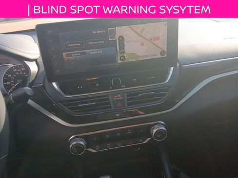 Used 2024 Nissan Altima 2.5 SR w/ SR Premium Package image 14