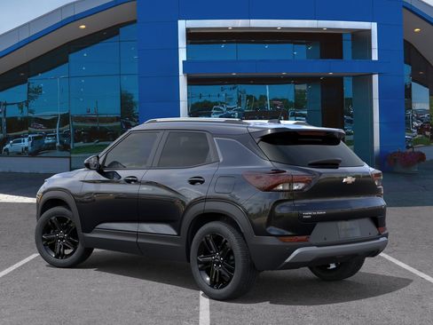 New 2026 Chevrolet TrailBlazer LT AWD/4WD image 3