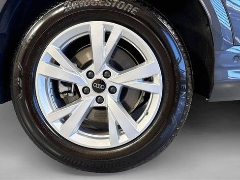 Used 2025 Audi Q5 Premium AWD/4WD image 28
