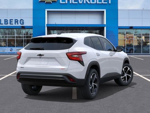 New 2026 Chevrolet Trax RS FWD image 28