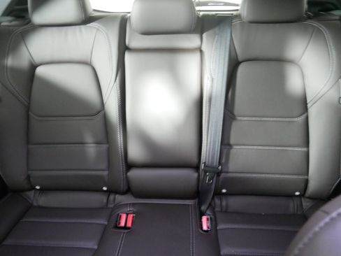 New 2025 MAZDA CX-5 Signature image 3