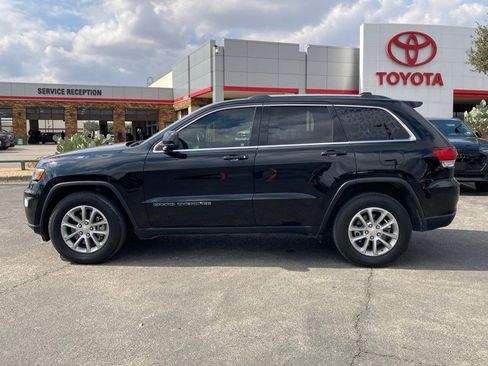 Used 2021 Jeep Grand Cherokee Laredo X image 8