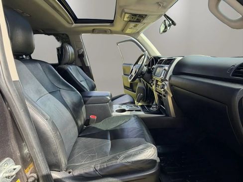 Used 2013 Toyota 4Runner Limited image 10