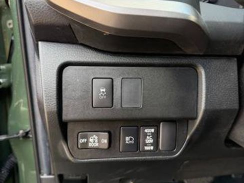 Used 2021 Toyota Tacoma SR5 image 9