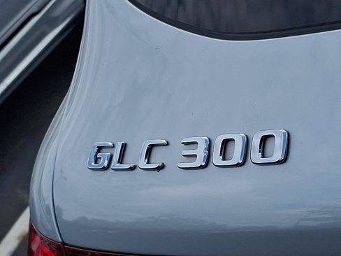 Used 2019 Mercedes-Benz GLC 300 4MATIC image 33