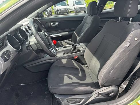 Used 2022 Ford Mustang GT w/ Black Accent Package RWD image 18