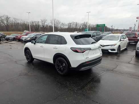 New 2026 Honda HR-V Sport image 5