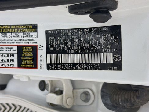 Used 2016 Toyota Camry SE FWD image 28