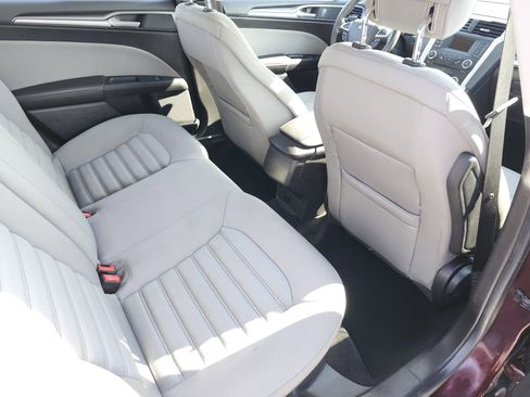 Used 2013 Ford Fusion S FWD image 18