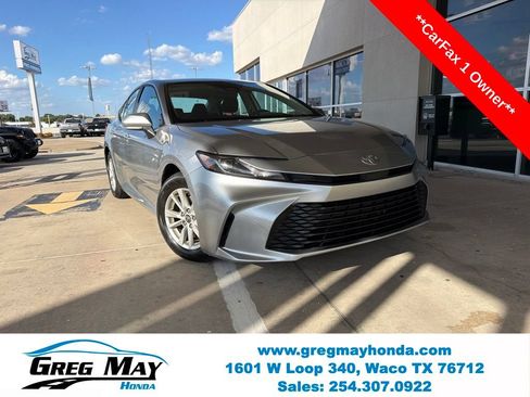 Used 2025 Toyota Camry LE FWD image 1