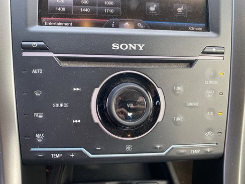 Used 2014 Ford Fusion Titanium image 21