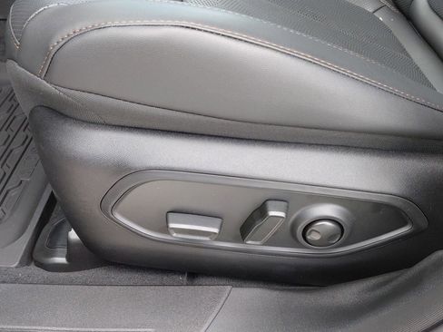 New 2026 Jeep Cherokee Overland w/ Advanced Pro Tech Group AWD/4WD image 26