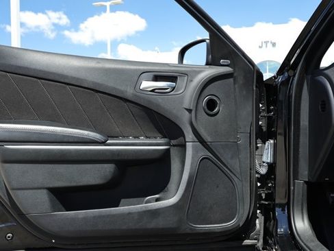 Used 2023 Dodge Charger SXT RWD image 21