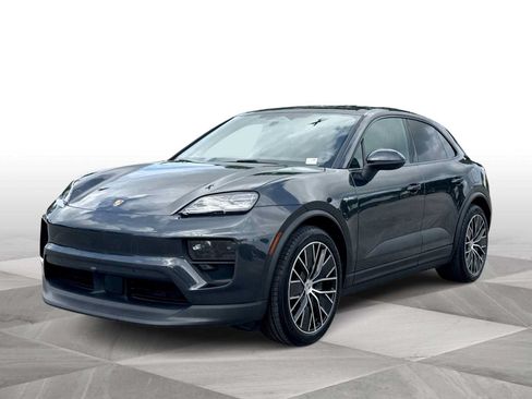 Used 2025 Porsche Macan Electric RWD image 1