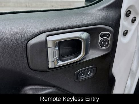 Used 2021 Jeep Wrangler Unlimited Sport image 17