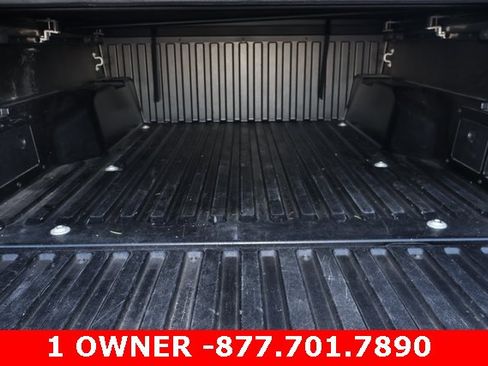 Used 2016 Toyota Tacoma TRD Sport image 17