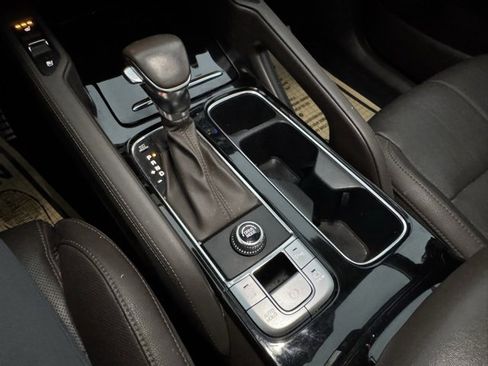 Used 2022 Kia Telluride SX w/ Towing Package image 23