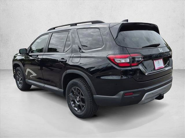 Certified 2024 Honda Pilot TrailSport image 8