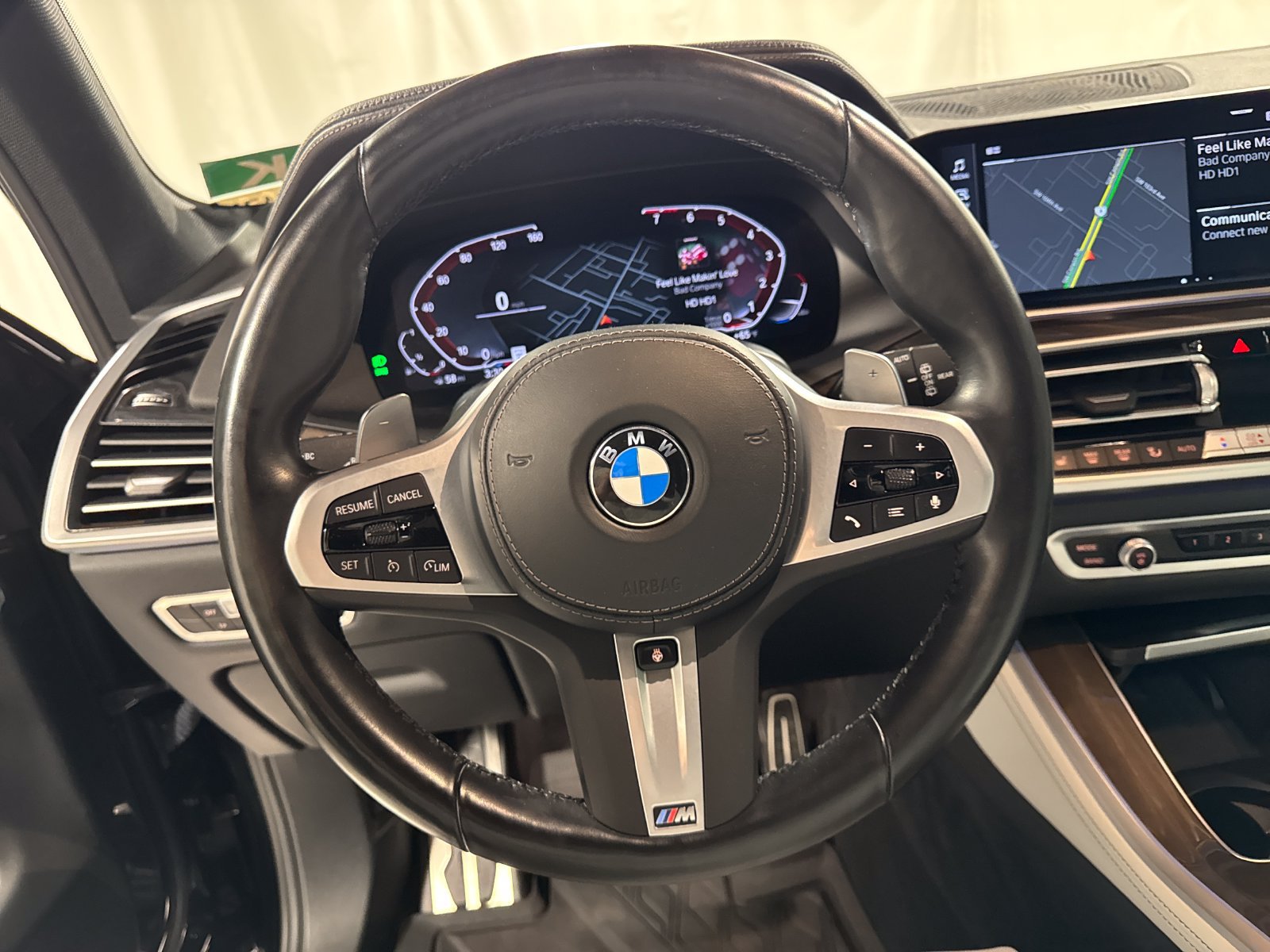 Used 2023 BMW X5 xDrive40i w/ M Sport Package AWD/4WD image 15