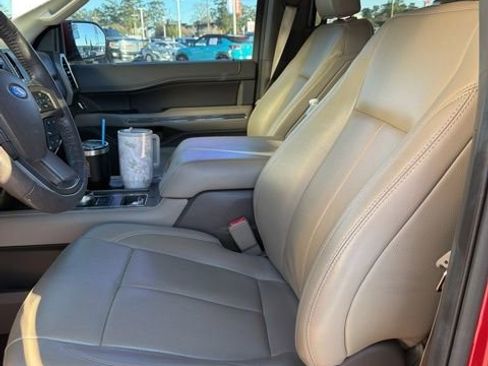 Used 2020 Ford Expedition XLT w/ Equipment Group 202A image 5