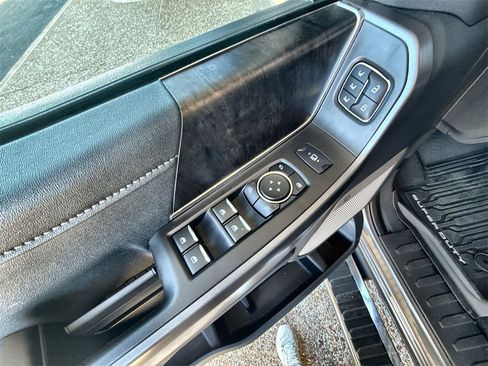 Used 2025 Ford F250 Lariat image 21